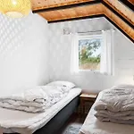 Holiday home 2 Bedroom Pet Friendly In