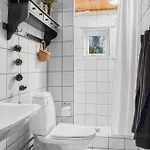 Holiday home 2 Bedroom Pet Friendly In
