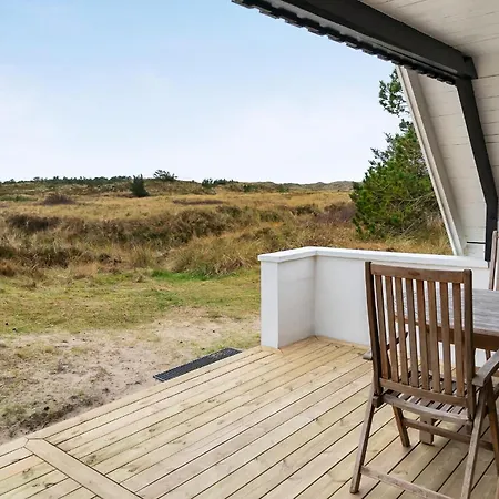 2 Bedroom Pet Friendly In *