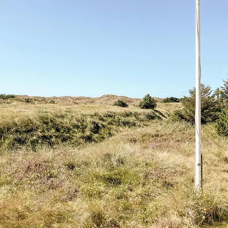 Semesterbostad 2 Bedroom Pet Friendly In