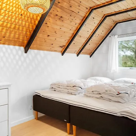 Holiday home 2 Bedroom Pet Friendly In