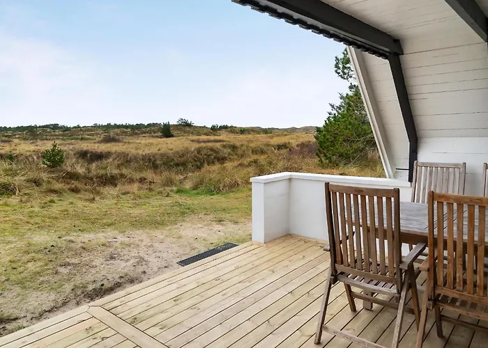 2 Bedroom Pet Friendly In *
