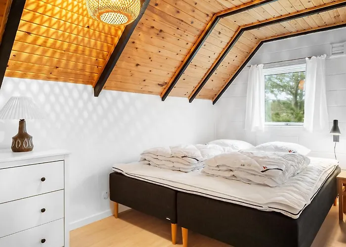 Ferienhaus 2 Bedroom Pet Friendly In